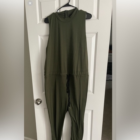 Fashion nova romper - Picture 2 of 2